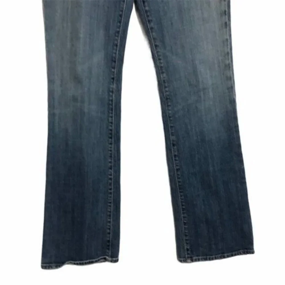 7 for All Mankind "Boy Cut" 4-Button Fly Bootcut Jeans Size 29 - Picture 3 of 11